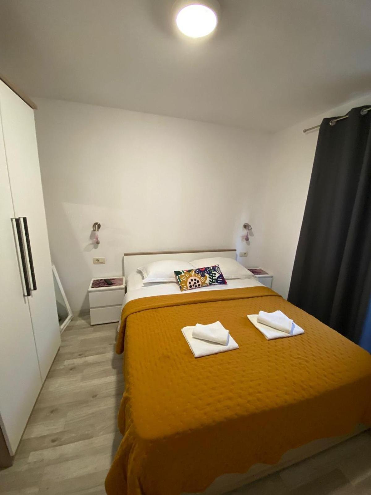 Apartmani Roko Drvenik  Exterior foto