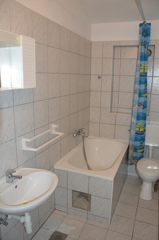 Apartmani Roko Drvenik  Exterior foto