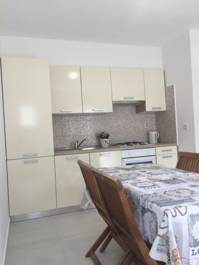 Apartmani Roko Drvenik  Exterior foto