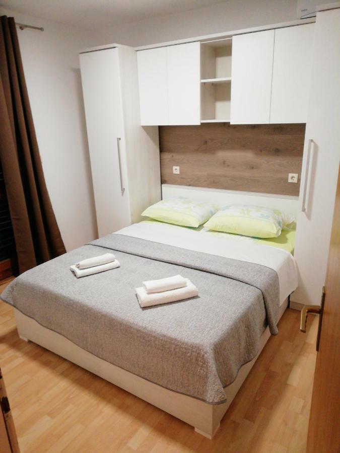 Apartmani Roko Drvenik  Exterior foto