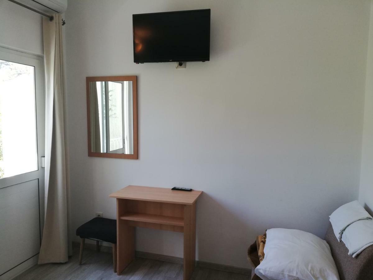 Apartmani Roko Drvenik  Exterior foto