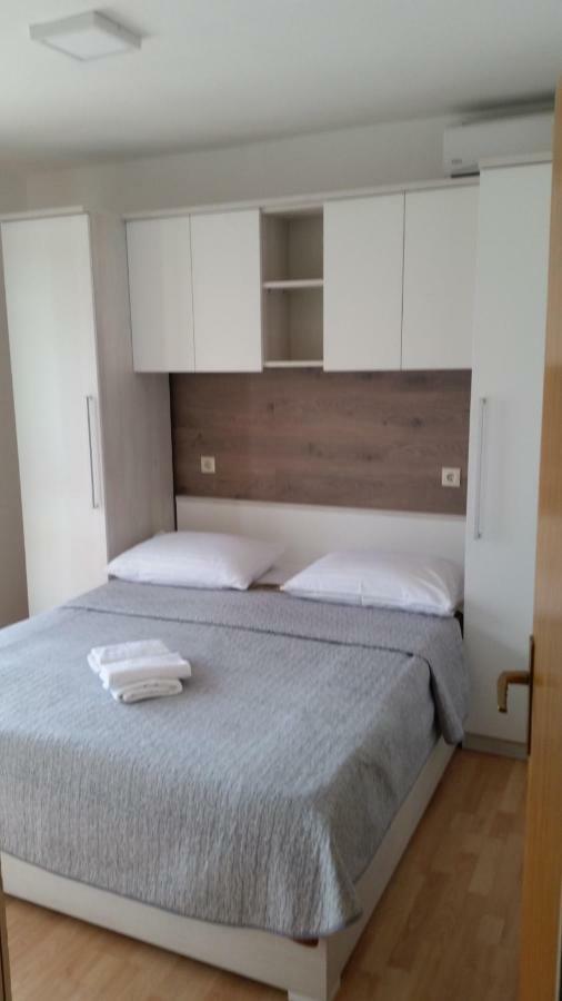 Apartmani Roko Drvenik  Exterior foto