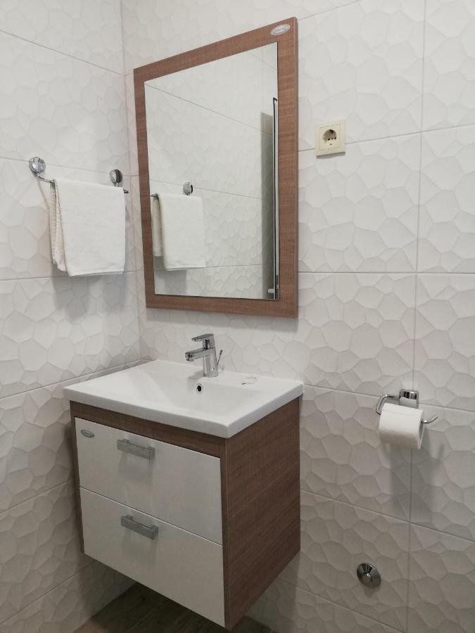 Apartmani Roko Drvenik  Exterior foto