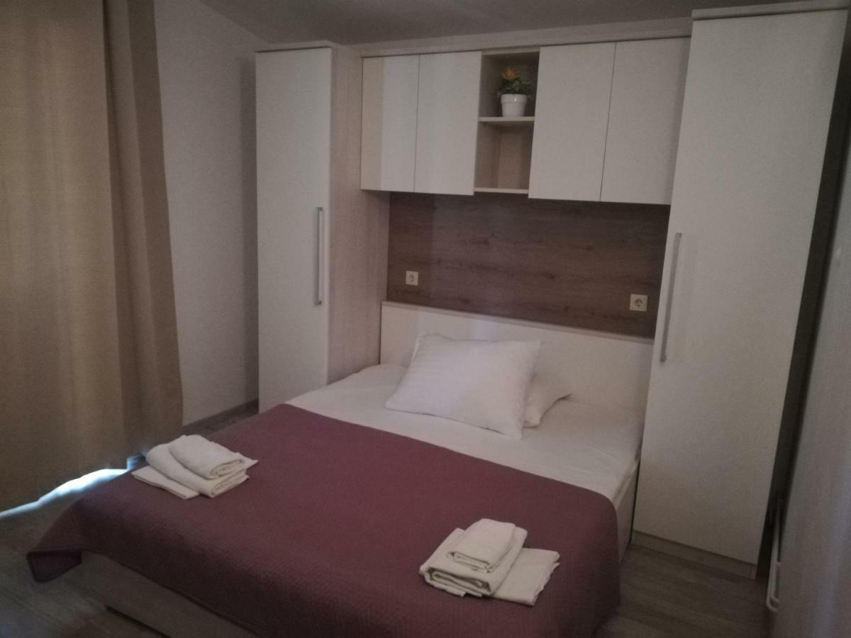 Apartmani Roko Drvenik  Zimmer foto